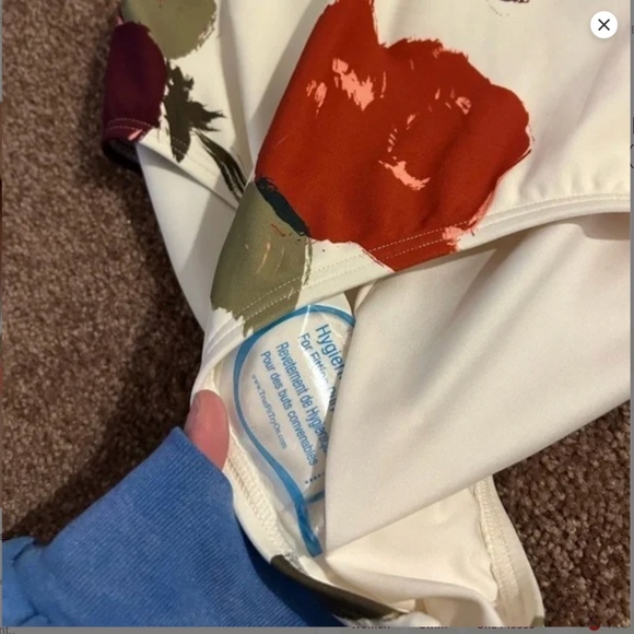 Kate Spade Just Rosy Floral Knotted Halter One Piece Swimsuit size M NWT! - Picture 10 of 11